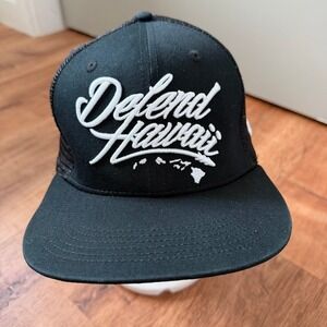 Defend Hawaii Trucker Hat Mens OSFA Black Snapback Hawaiian Aloha Cap Beach